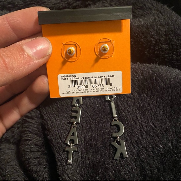 NWT Betsey Johnson Ghoul Friends Trick Or Treat Mismatch Earrings - Picture 6 of 6